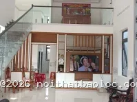 Vách ngăn phòng khách và bếp